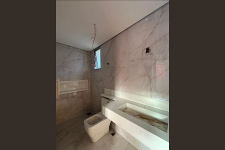 Banheiro de apartamento à venda com 3 quartos, 106m² em Barreiro, Belo Horizonte