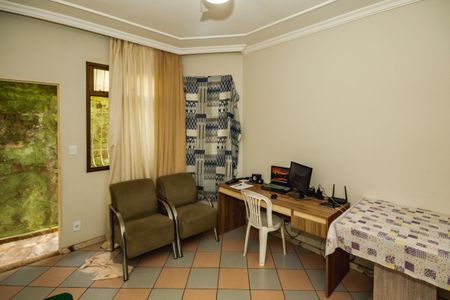 Apartamento à venda com 2 quartos, 77m² em Santa Monica, Belo Horizonte