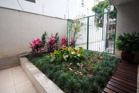 Apartamento à venda com 77m², 3 quartos e 1 vagaÁrea comum