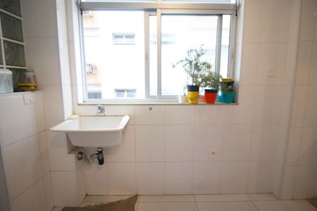 Apartamento à venda com 77m², 3 quartos e 1 vagaÁrea de Serviço
