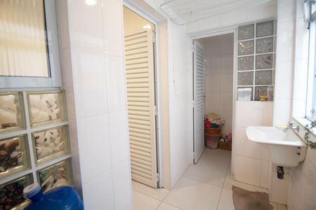 Apartamento à venda com 77m², 3 quartos e 1 vagaÁrea de Serviço