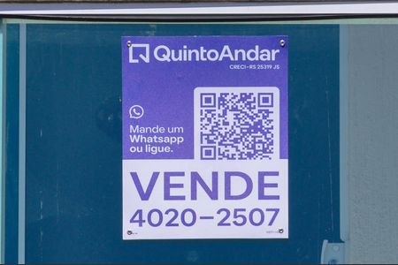 Casa de condomínio à venda com 178m², 3 quartos e 2 vagas Casa de condomínio à venda com 178m², 3 quartos e 2 vagasPlaquinha