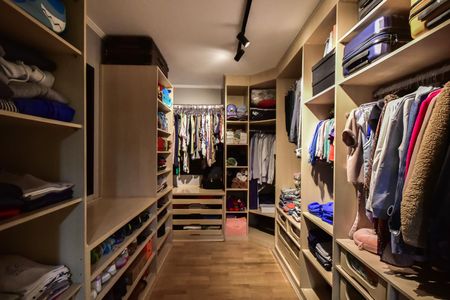 Apartamento à venda com 200m², 3 quartos e 4 vagasArmário da Suíte  3