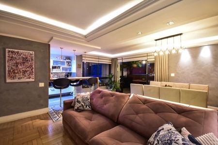 Apartamento à venda com 200m², 3 quartos e 4 vagasSala