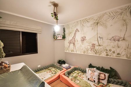 Apartamento à venda com 200m², 3 quartos e 4 vagasSuíte 2