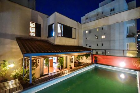 Apartamento à venda com 200m², 3 quartos e 4 vagasCobertura