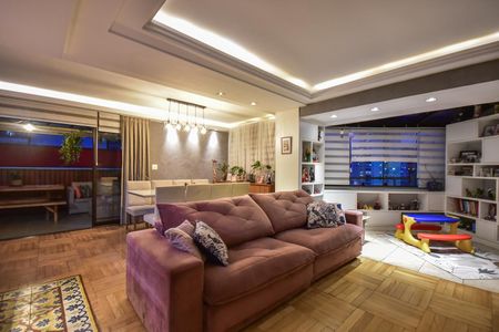 Apartamento à venda com 200m², 3 quartos e 4 vagasSala