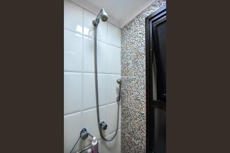 Apartamento à venda com 200m², 3 quartos e 4 vagasChuveiro da Suíte 1