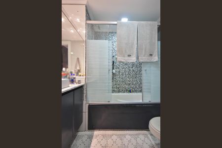 Apartamento à venda com 200m², 3 quartos e 4 vagasBanheiro da Suíte  3