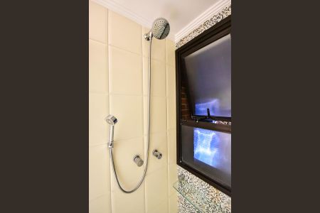 Apartamento à venda com 200m², 3 quartos e 4 vagasChuveiro do Banheiro da Suíte 2