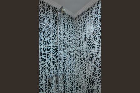 Apartamento à venda com 200m², 3 quartos e 4 vagasChuveiro do banheiro da Suíte 3