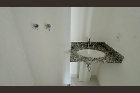 Studio à venda com 21m², 1 quarto e sem vaga Studio à venda com 21m², 1 quarto e sem vagaBanheiro
