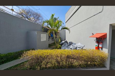 Casa de condomínio à venda com 65m², 2 quartos e 1 vagaÁrea comum