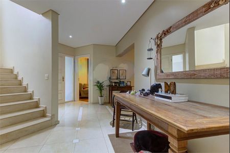 Casa à venda com 622m², 4 quartos e 4 vagas