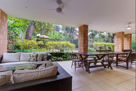 Casa à venda com 622m², 4 quartos e 4 vagas