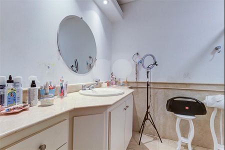 Casa à venda com 622m², 4 quartos e 4 vagas