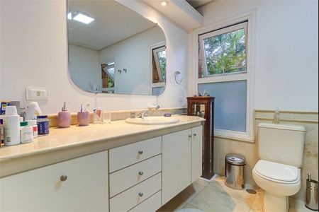 Casa à venda com 622m², 4 quartos e 4 vagas