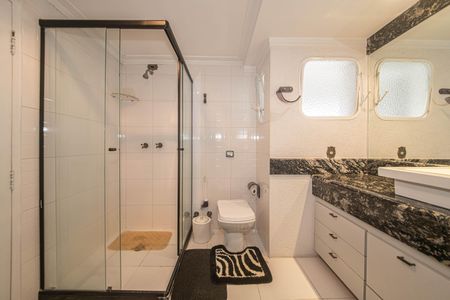 Apartamento à venda com 209m², 3 quartos e 2 vagasBanheiro da Suíte