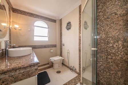 Apartamento à venda com 209m², 3 quartos e 2 vagasBanheiro Social