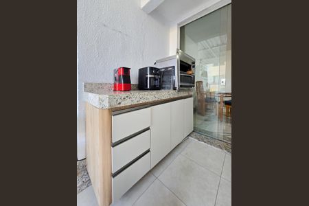 Cozinha de apartamento à venda com 3 quartos, 93m² em Castelo, Belo Horizonte