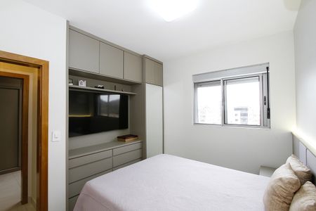 Apartamento à venda com 164m², 3 quartos e 2 vagasQuarto 2