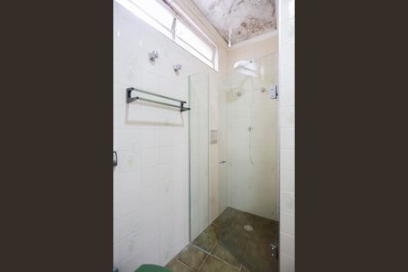 Casa à venda com 290m², 3 quartos e 2 vagasBanheiro 1