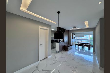 Sala de apartamento à venda com 2 quartos, 82m² em Barra da Tijuca, Rio de Janeiro
