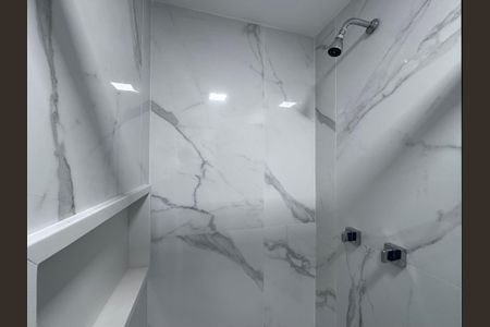 Apartamento à venda com 82m², 2 quartos e 1 vagaBanheiro da Suíte 1