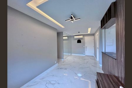 Sala de apartamento à venda com 2 quartos, 82m² em Barra da Tijuca, Rio de Janeiro