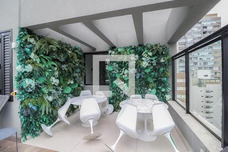Apartamento à venda com 33m², 2 quartos e sem vagaÁrea comum - Piscina