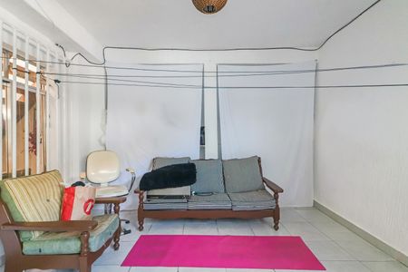 Casa à venda com 250m², 4 quartos e 6 vagasGaragem