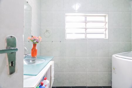 Casa à venda com 250m², 4 quartos e 6 vagasBanheiro Social