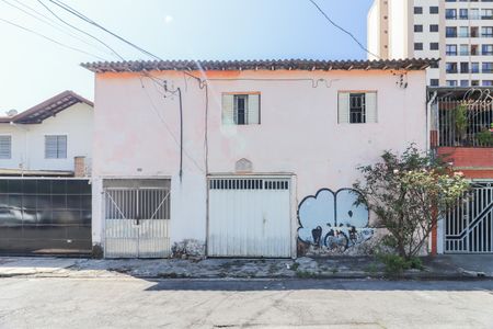 Casa à venda com 250m², 4 quartos e 6 vagasFachada.