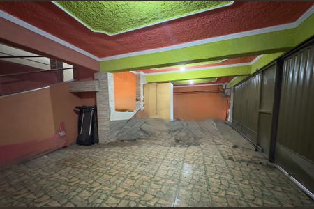 Casa à venda com 240m², 3 quartos e 2 vagas Casa à venda com 240m², 3 quartos e 2 vagasGaragem