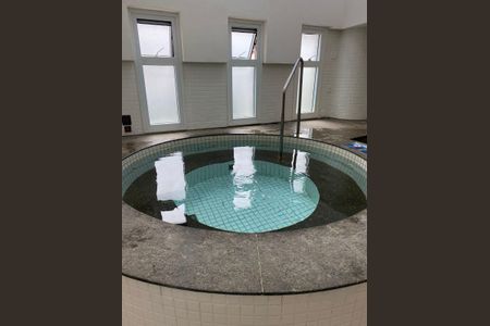 Apartamento à venda com 52m², 1 quarto e 1 vagaÁrea comum - Piscina