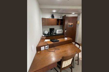 Sala/Cozinha de apartamento à venda com 1 quarto, 52m² em Barra da Tijuca, Rio de Janeiro
