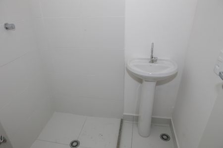 Apartamento para alugar com 37m², 2 quartos e sem vaga Apartamento para alugar com 37m², 2 quartos e sem vagaBanheiro