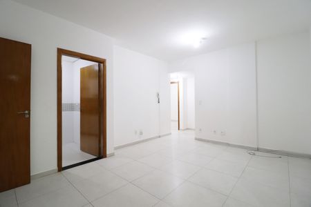 Sala de apartamento para alugar com 3 quartos, 75m² em Granada, Uberlândia