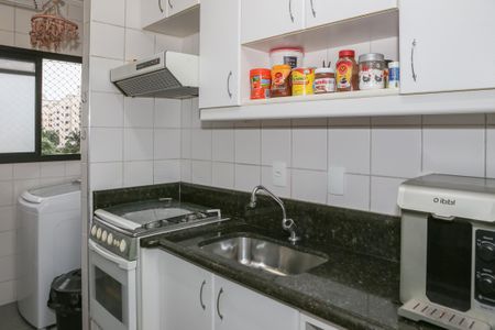 Apartamento à venda com 62m², 2 quartos e 1 vagaCozinha e Área de Serviço