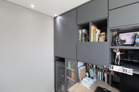 Apartamento à venda com 95m², 3 quartos e 2 vagasQuarto 2