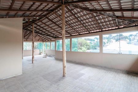 Casa à venda com 239m², 4 quartos e 5 vagasTerraço