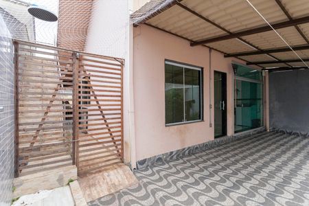 Casa à venda com 239m², 4 quartos e 5 vagasQuintal
