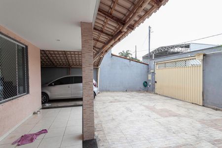 Casa à venda com 239m², 4 quartos e 5 vagasEntrada
