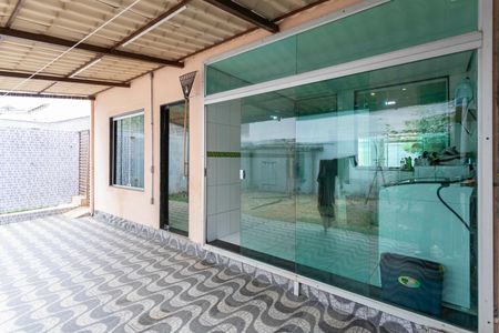 Casa à venda com 239m², 4 quartos e 5 vagasQuintal