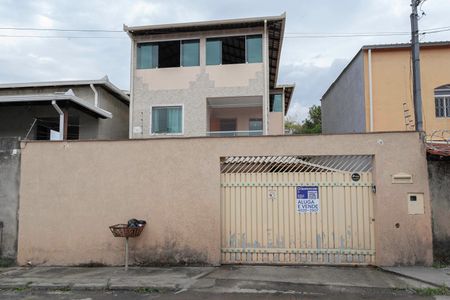 Casa à venda com 239m², 4 quartos e 5 vagasFachada