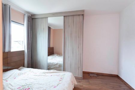 Casa à venda com 239m², 4 quartos e 5 vagasSuíte