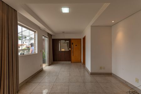 Apartamento à venda com 280m², 4 quartos e 4 vagasSala