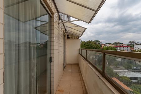 Apartamento à venda com 280m², 4 quartos e 4 vagasVaranda - Quarto 1