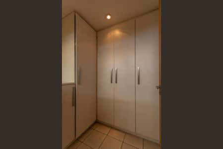 Apartamento à venda com 280m², 4 quartos e 4 vagasQuarto de Serviço