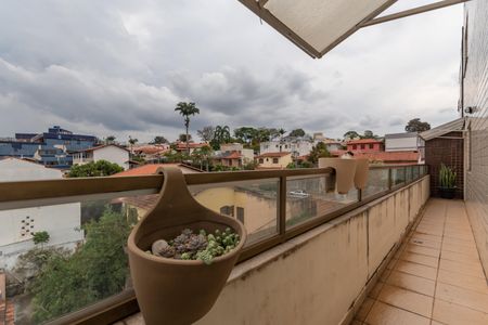 Apartamento à venda com 280m², 4 quartos e 4 vagasVaranda 